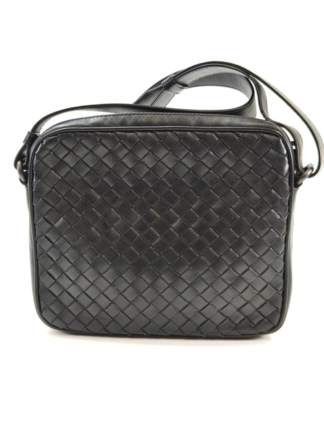 BOTTEGA VENETA ボッテガベネタ イントレチャート ショルダーバッグ ブラック 管理番号：10642