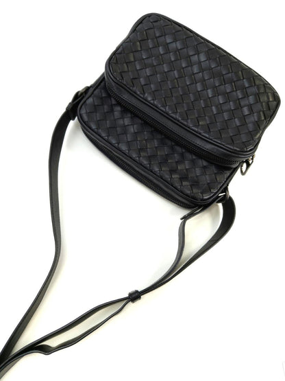 BOTTEGA VENETA ボッテガベネタ イントレチャート ショルダーバッグ ブラック 管理番号：10642