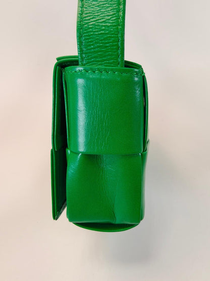 BOTTEGA VENETA 宝缇嘉 大型编织格纹 CANDY CASSETTE 单肩包 绿色 管理编号：10744