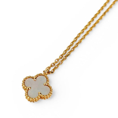 Van Cleef & Arpels Alhambra Pendant Necklace Gold x White Model No.: 11395
