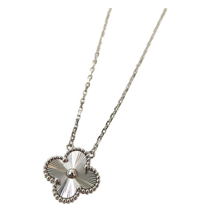 Van Cleef & Arpels Alhambra 玑镂 K18WG 42㎝ 项链 银 管理编号：11874