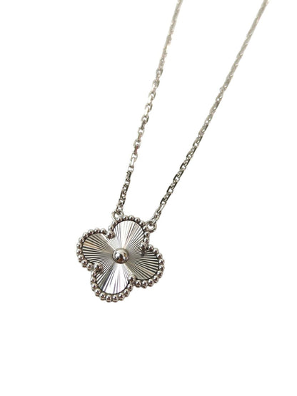 Van Cleef & Arpels Alhambra 玑镂 K18WG 42㎝ 项链 银 管理编号：11874